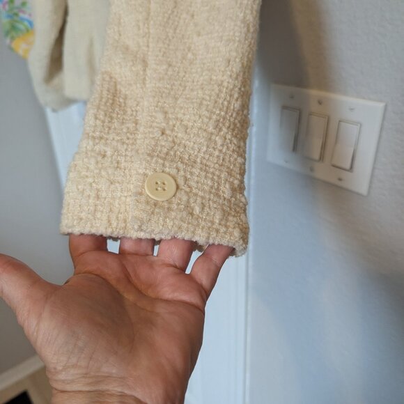 Cream Boucle Cropped Jacket | 8 | Jones New York | EUC | Rich Mom - Picture 9 of 9
